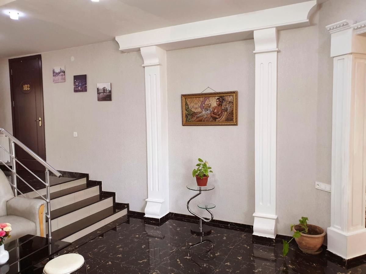 Отель ROYAL PALACE Tbilisi Тбилиси-18